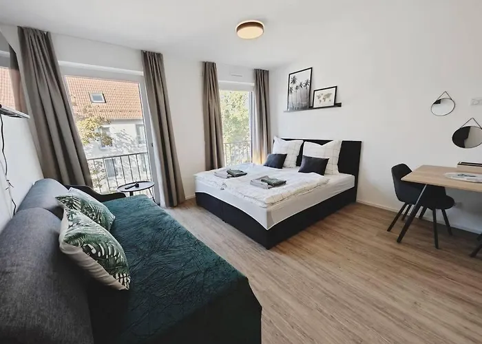 Ticasa Palms Zentral-Outlet-Smarttv-Aufzug-Stylisch-Unique